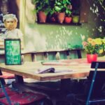 How Café Restaurants Blend Unique Menus with Ambience